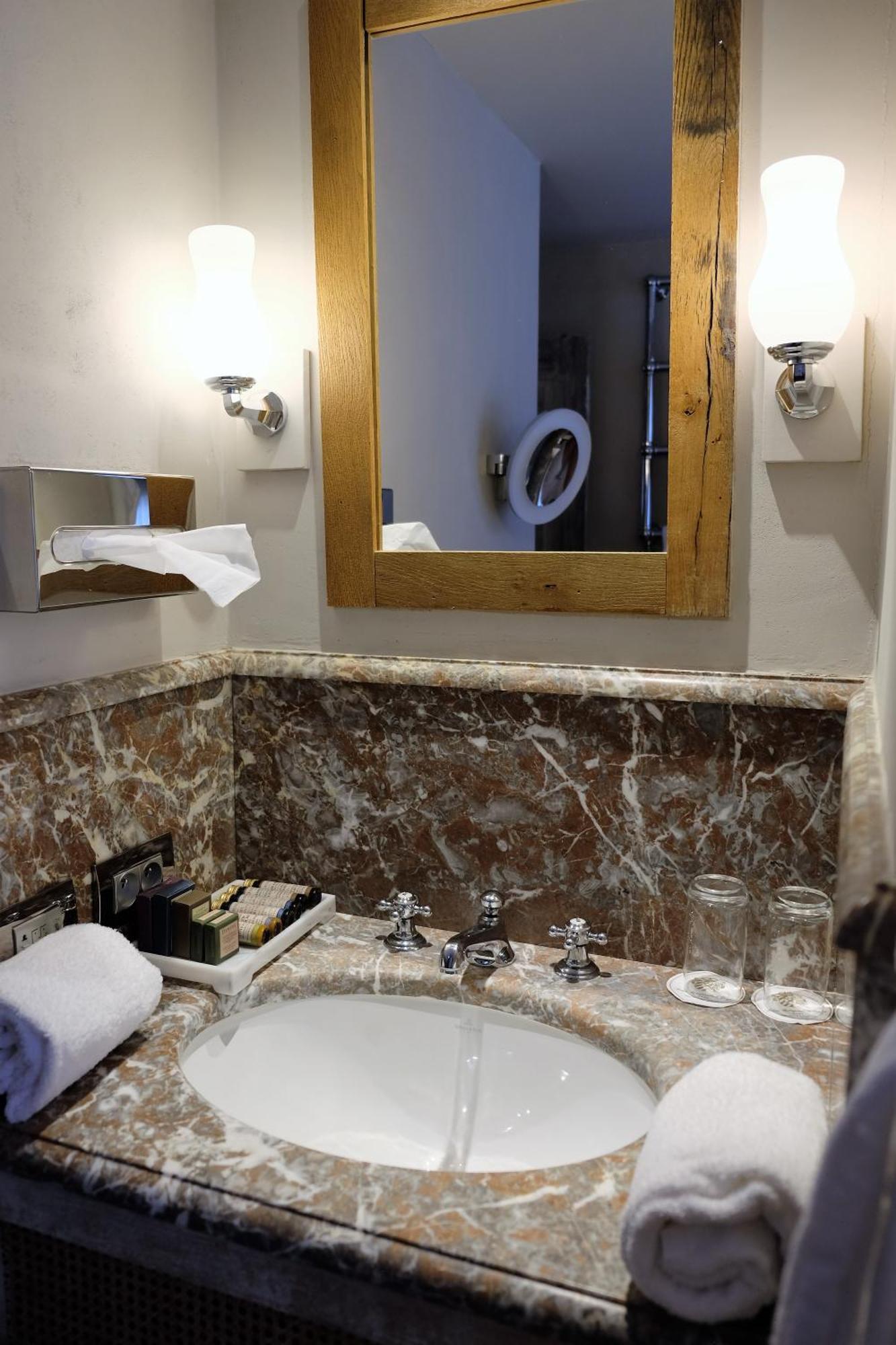 Relais Bourgondisch Cruyce, A Luxe Worldwide Hotel Брюж Стая снимка